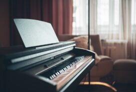 Side view of a piano keyboard