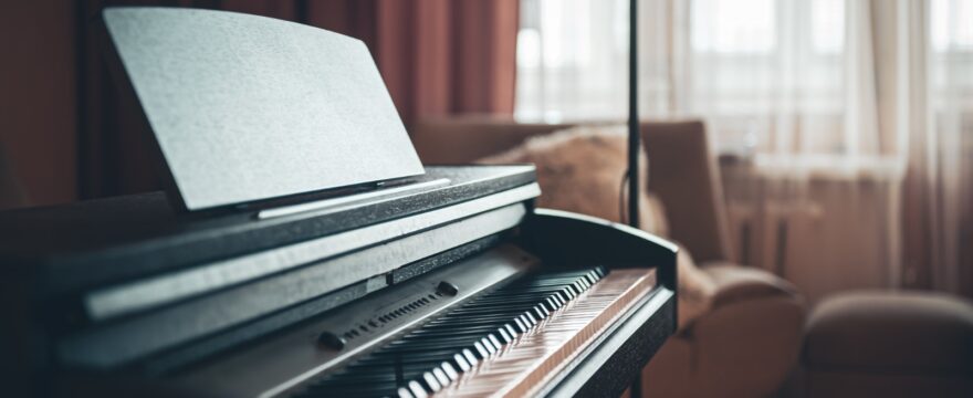 D Major Scale vs D Blues Scale on Piano Explained